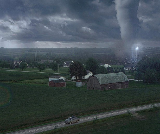 Pete, Allison, Lucas, Daryl en Jacob zijn niet bang voor een tornado in Into the Storm