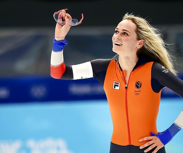 Jorrit Bergma en Irene Schouten strijden op de massastart