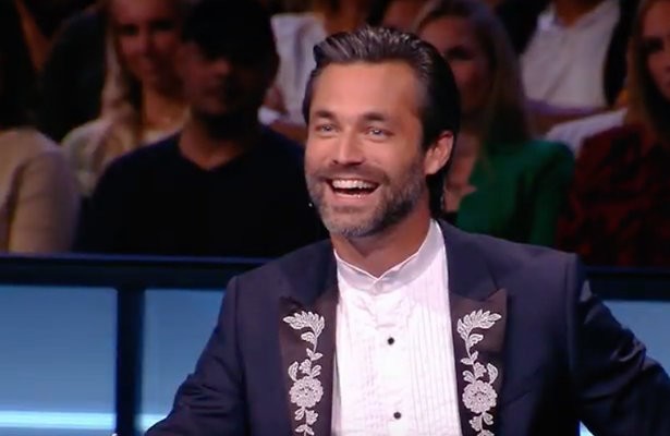 Videosnack: Jan Kooijman ongemakkelijk bij weerzien 'bedpartner' Susan Visser 