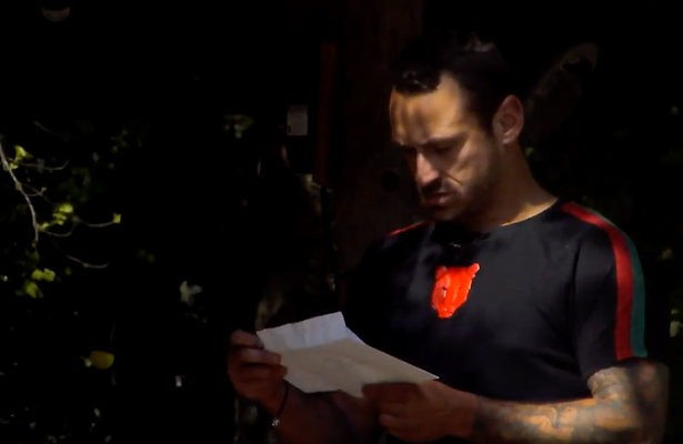 Videosnack: Utopiaan Jessie breekt nadat hij heftige post krijgt