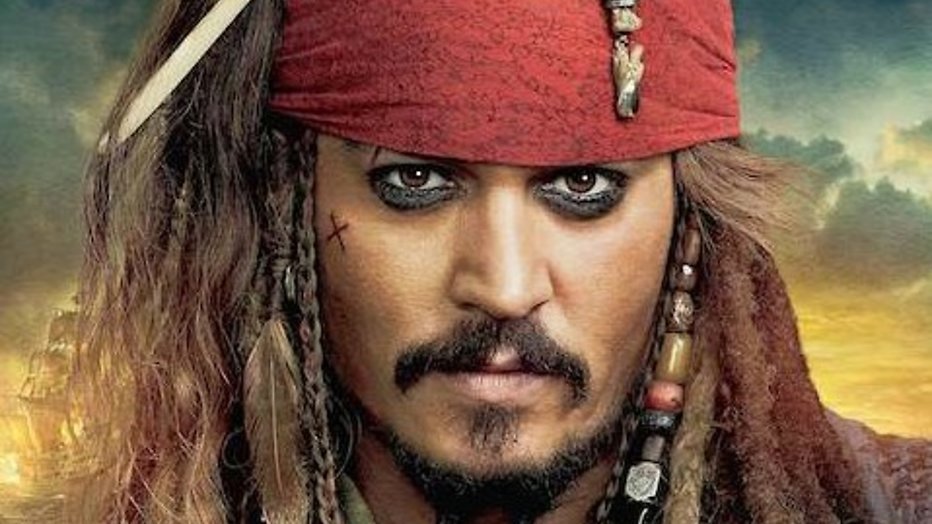 YouTube-hit: Johnny Depp verrast zieke kinderen als Jack Sparrow YouTube-hit: Johnny Depp verrast zieke kinderen als Jack Sparrow
