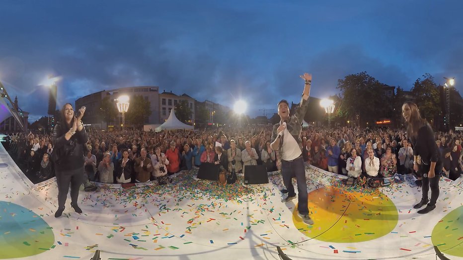 Videosnack: Jan Smit zingt Als de morgen is gekomen in 360 graden