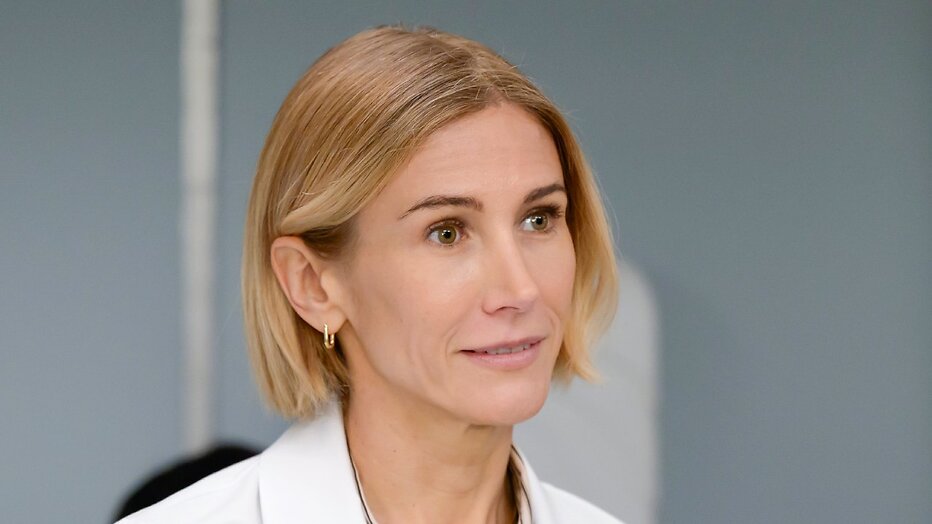 Jen Landon als Dr. Toni Wright in Grey's Anatomy