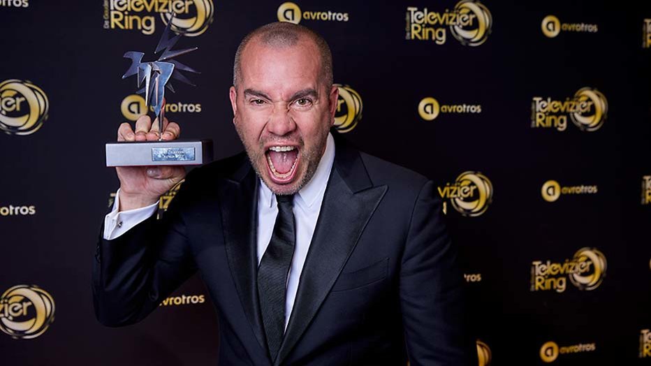 Zilveren Televizier-Ster Acteur voor Jeroen van Koningsbrugge Zilveren Televizier-Ster Acteur voor Jeroen van Koningsbrugge
