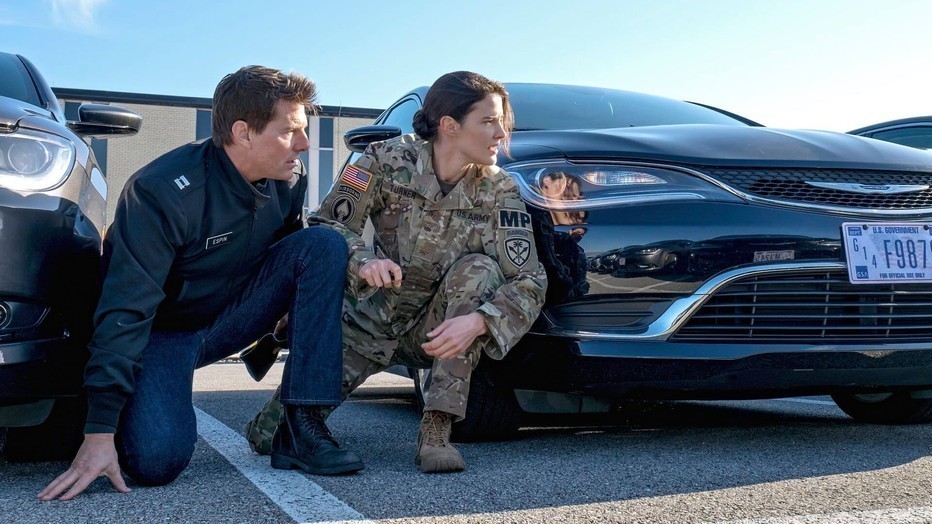 Tom Cruise en Cobie Smulders in Jack Reacher: Never Go Back
