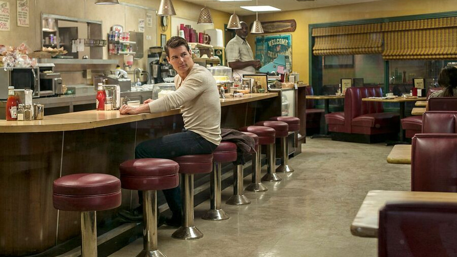 Tom Cruise in Jack Reacher: Never Go Back