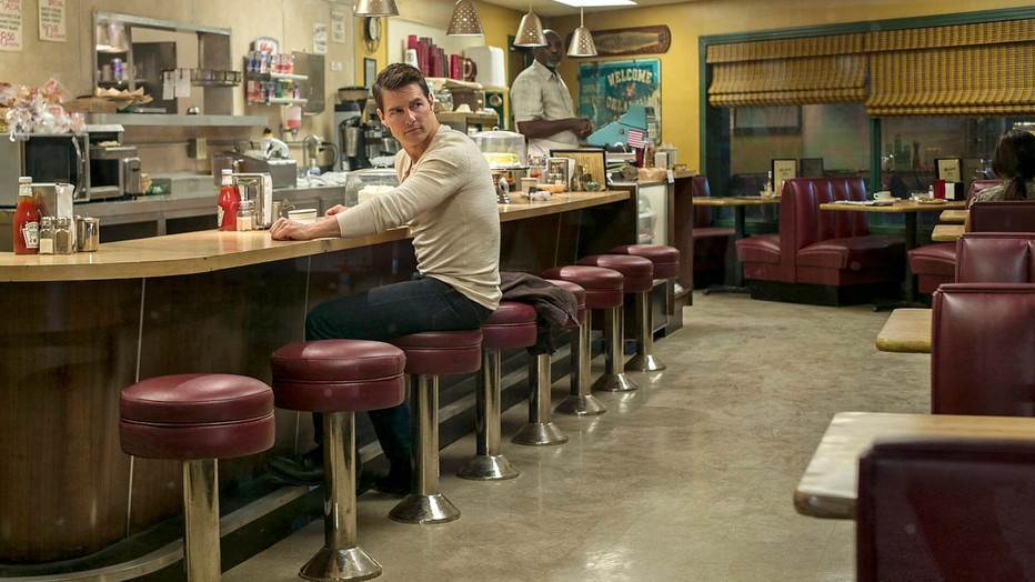 Tom Cruise in Jack Reacher: Never Go Back