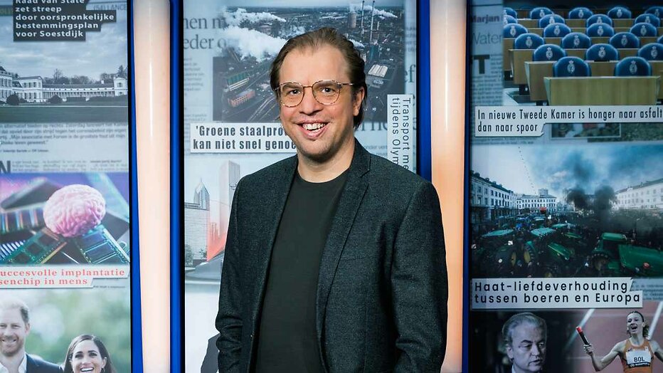 Kasper van der Laan staat Jan Jaap van der Wal bij in Dit Was het Nieuws