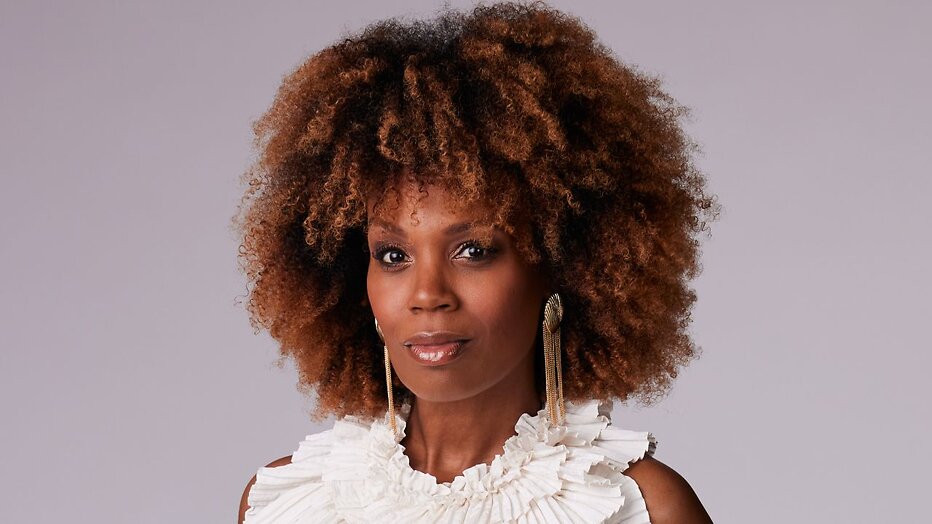 Jasmine Sendar als Elisa in GTST