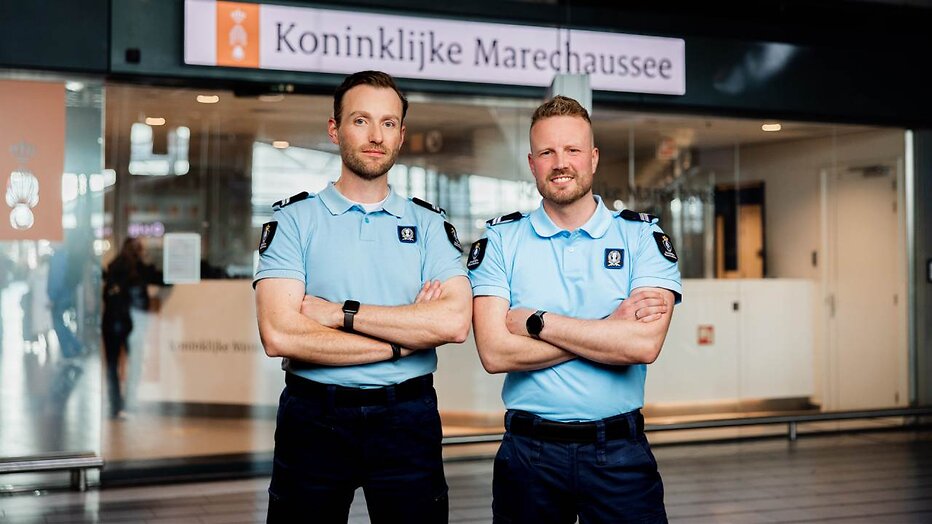 Jeffrey en Alex voor Schiphol Airport