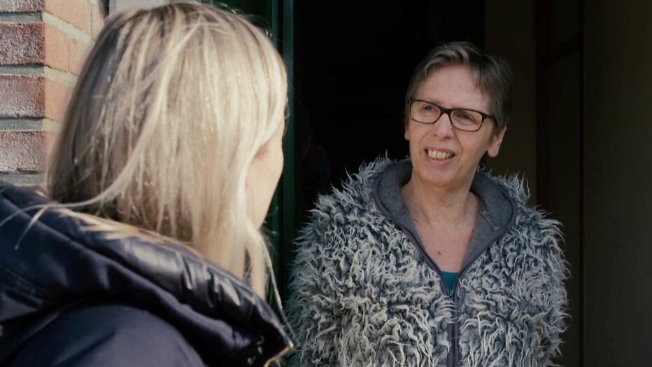 Jessica Villerius en buurvrouw van Thijs ter H in Verward