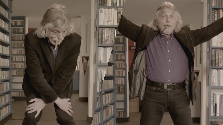 Hilarisch: Johan Derksen danst in videoclip John de Bever Hilarisch: Johan Derksen danst in videoclip John de Bever