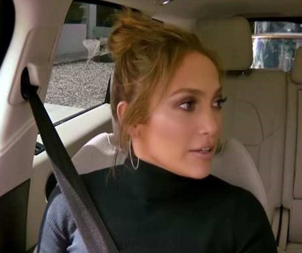 YouTube-hit: James Corden en J.Lo sturen Leonardo een berichtje