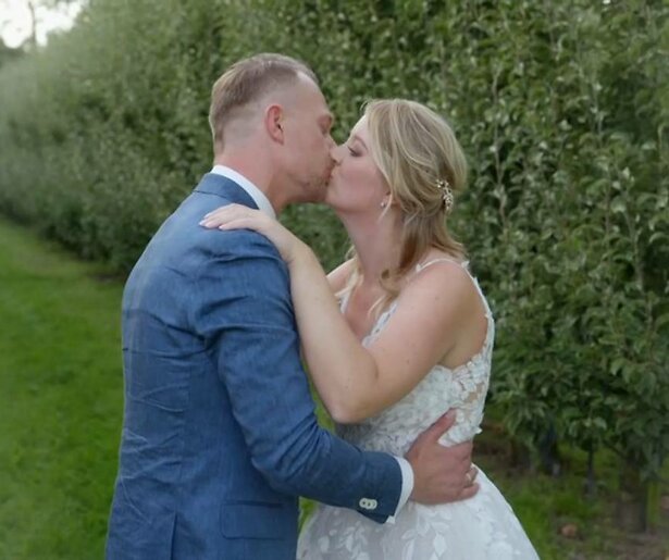 MAFS-Jeppe trekt lolbroek aan en laat volgers schrikken