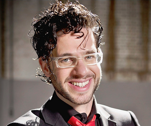 Jakhals Erik Dijkstra toch de klos na gooien bierflesje