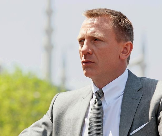 James Bond wordt vader!