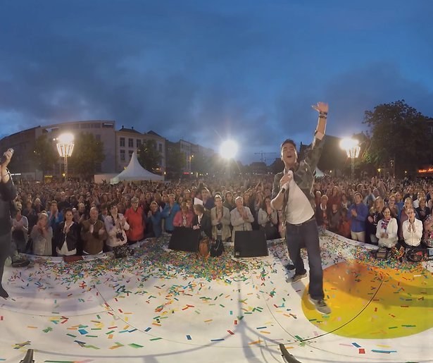 Videosnack: Jan Smit zingt Als de morgen is gekomen in 360 graden