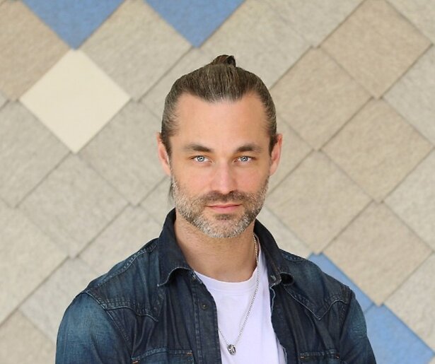 Puberruil terug op de buis met Jan Kooijman