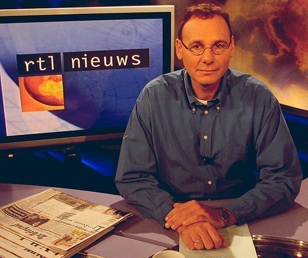 Jubilaris Jan de Hoop pakt uit met rol koekjes