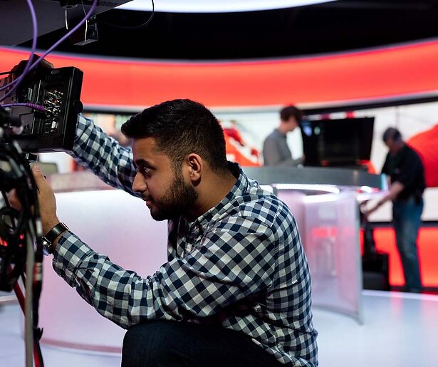 Je komt op tv? Zó creëer je een tv-waardige look