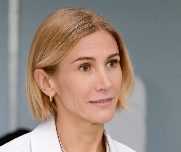Jen Landon schudt Grey Sloan op in Grey's Anatomy