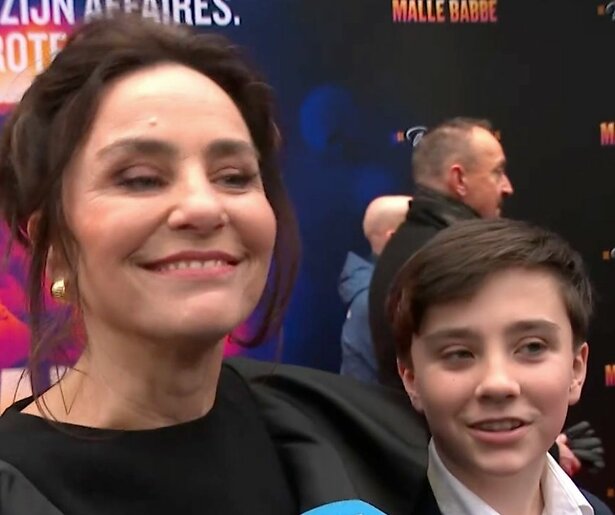 Jet de Nijs bij première Malle Babbe: 'Thuis vertellen we Rob alle verhalen'