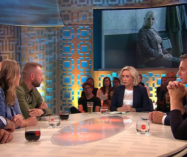 De TV van gisteren: NPO 1 wint weer dankzij WK en Jinek