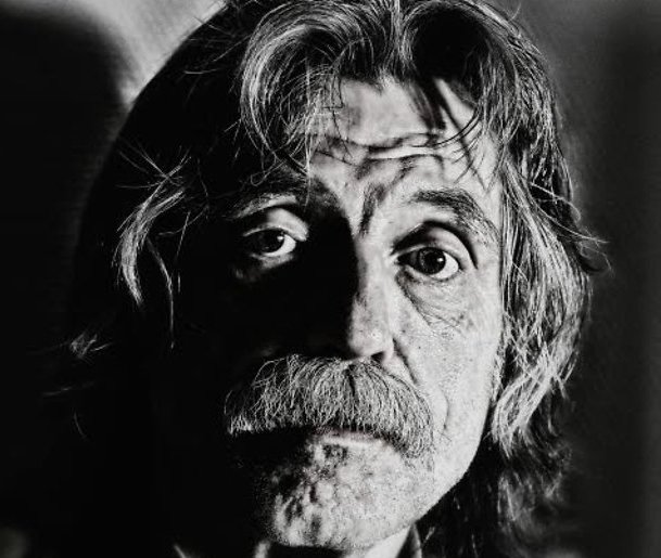 Johan Derksen maakt een theatertour