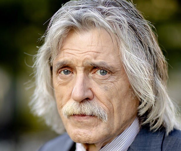 Veronica geeft Johan Derksen geen standje om Akwasi-monoloog