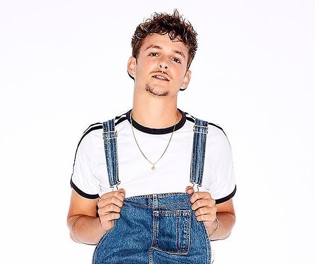 Presentator Jurre Geluk al gevaccineerd tegen corona