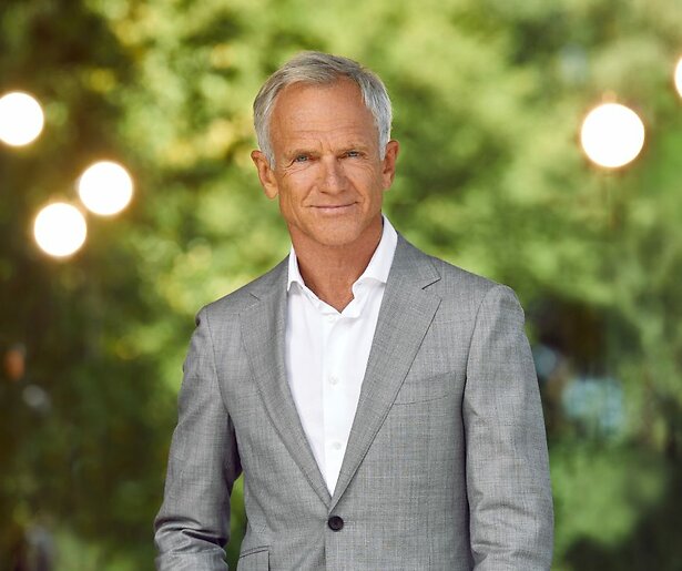 Jaap Jongbloed gaat langs bij Annelien in Het Mooiste Meisje van de Klas