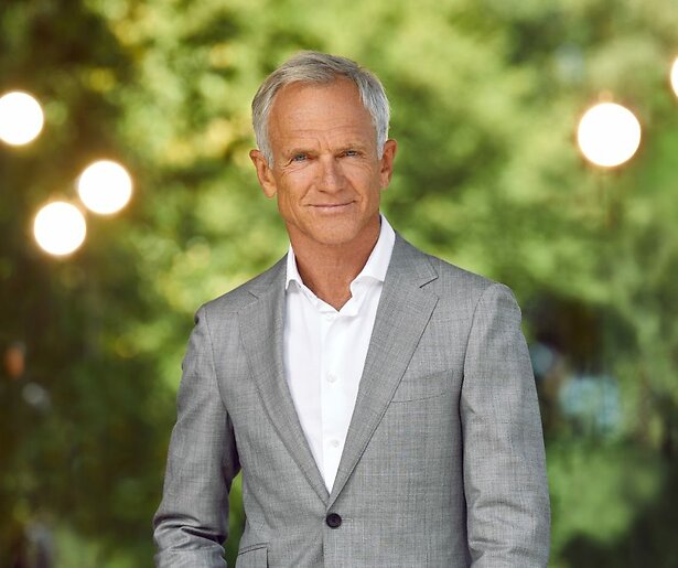 Jaap Jongbloed geniet nog altijd van opnames Het Mooiste Meisje van de Klas: 'Steeds weer ben ik gefascineerd'