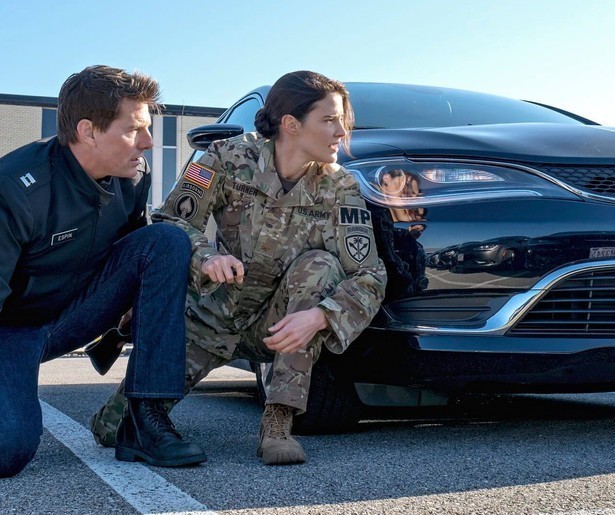 Tom Cruise moet zijn naam zien te zuiveren in Jack Reacher: Never Go Back