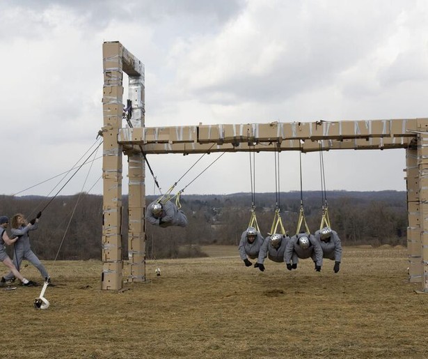 Maak je klaar voor nog meer idiote stunts in Jackass Number Two