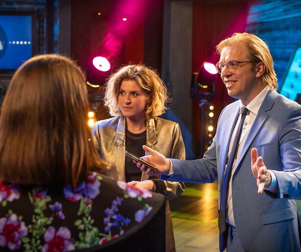 Het nieuwe sketchprogramma Voor de Show met Jan Jaap van der Wal gaat van start