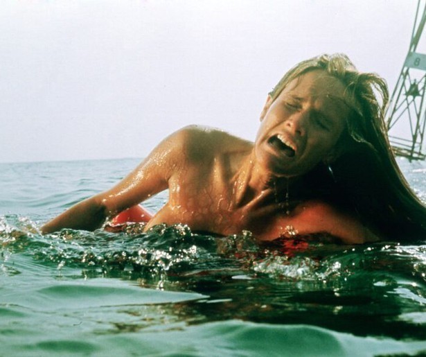 Roy Scheider opent de jacht op haaien in klassieker Jaws