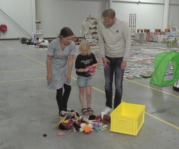 Viktor Brand gaat in Je Huis op Orde een stapje verder dan alleen opruimen