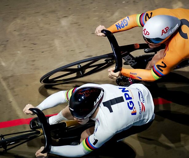 Harrie Lavreysen en Jeffrey Hoogland gaan samen de strijd aan tijdens EK Baanwielrennen
