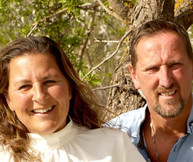 Johan en Janneke moeten dochter Jennie missen in Jelies & Gnodde: Grote Gezinnen Emigreren