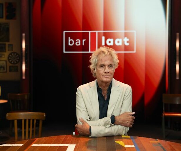 Jeroen Pauw pijnlijk eerlijk over tegenvallende kijkcijfers Bar Laat