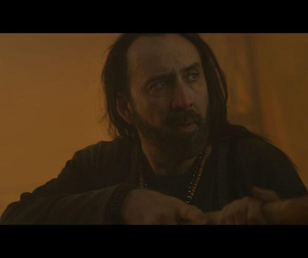 Nicolas Cage deelt rake klappen uit in het knotsgekke Jiu Jitsu