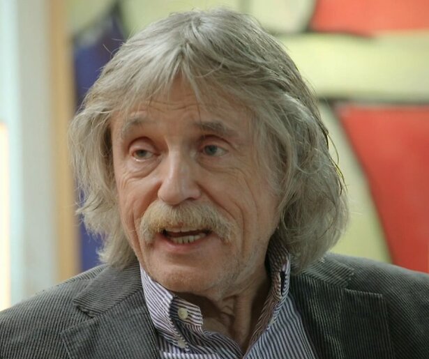 De TV van gisteren: 581.000 kijkers voor openhartige Johan Derksen in De 10 Vragen