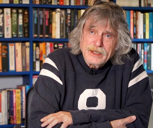 Johan Derksen over Renze Klamer: ‘Ongemakkelijk om naar te kijken’
