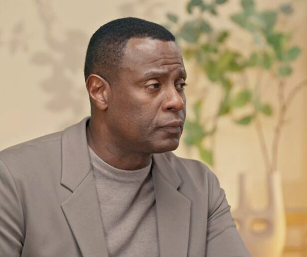 John Williams springt in Uit de Schulden in de bres voor gezinnen die kampen met schulden