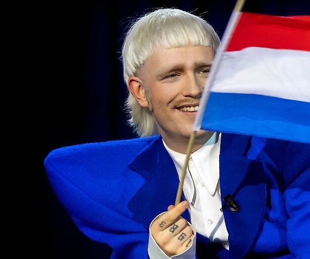 Joost Kleins 'Europapa' verpulvert alles en iedereen in hitlijsten