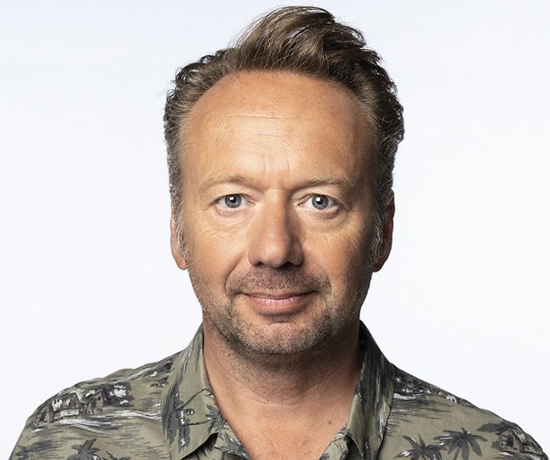 Presentator Joris Linssen gaat videobellen in Hello goodbye