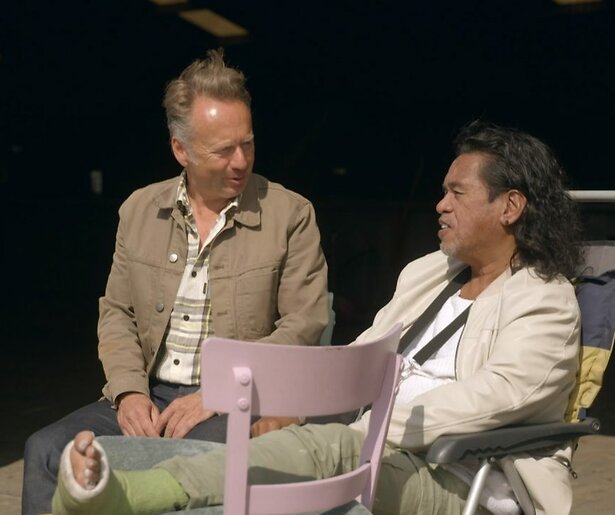 Handen uit de mouwen op de zorgboerderij van Out of Office