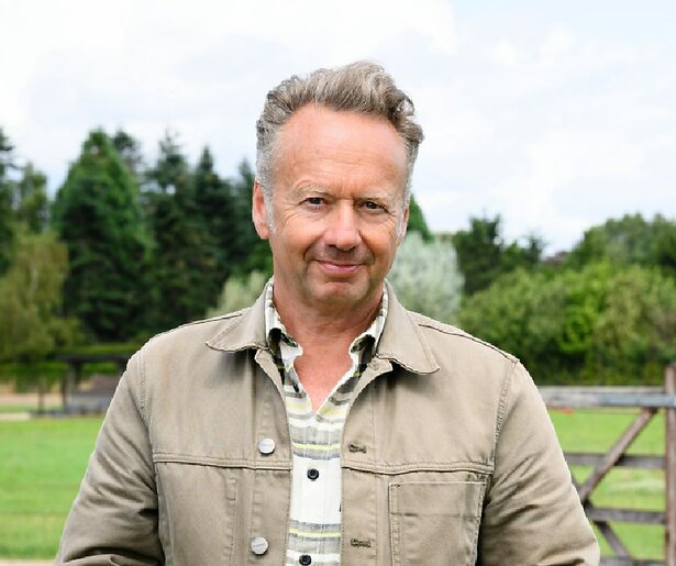 Joris Linssen over 'het hartverwarmende' Out of Office: 'Ook ik heb ervan geleerd'