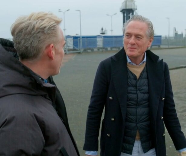 Jort Kelder laat Art het prachtige Terschelling zien in Rooijakkers over de Vloer