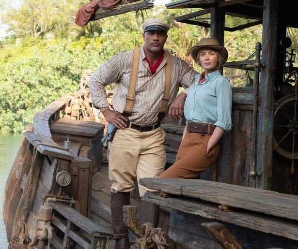 Emily Blunt heeft Dwayne Johnson hard nodig in Jungle Cruise